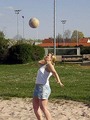 Beachvolleyball im April